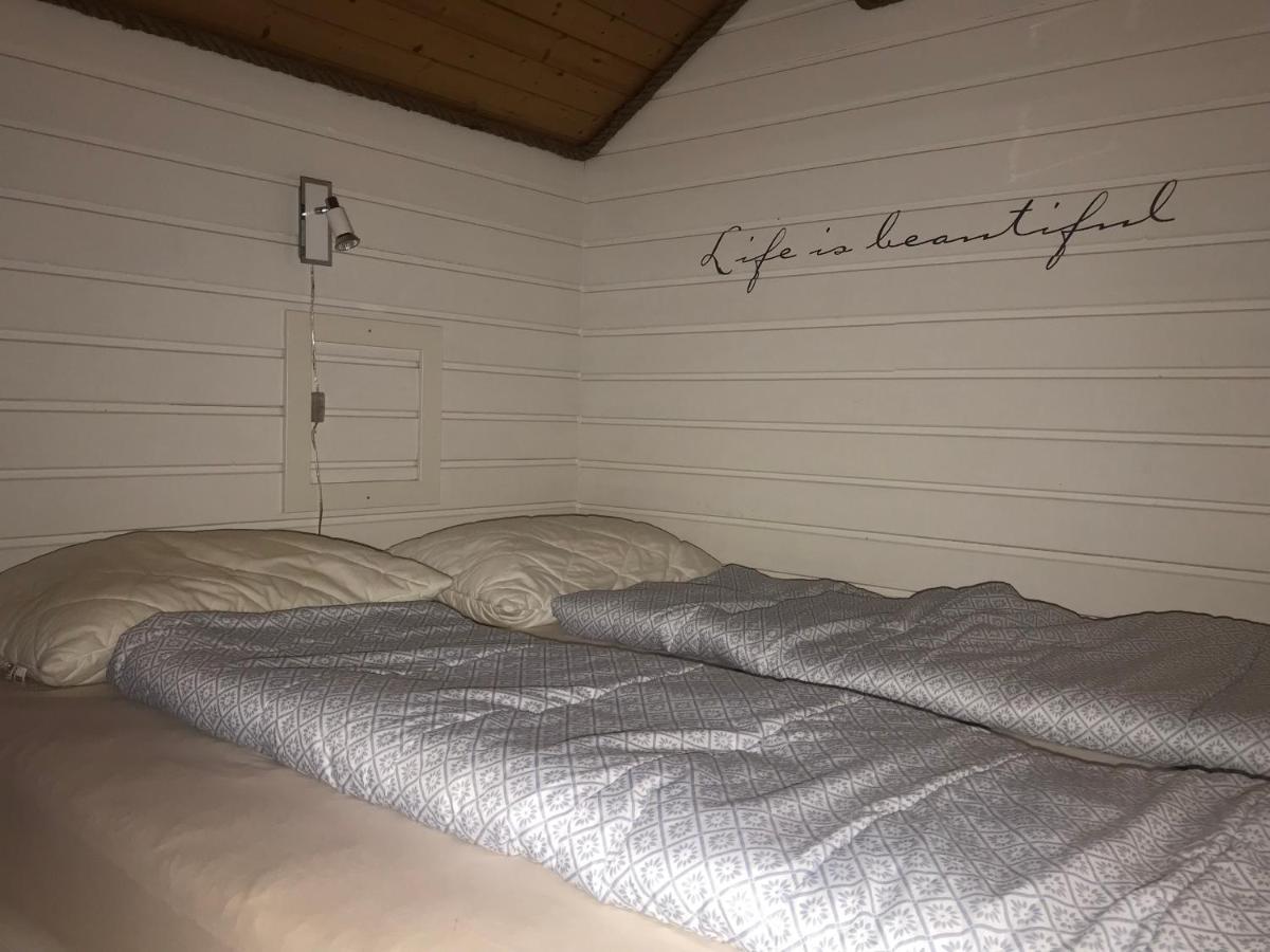 Waterfront Twin Cabin Stamsund Kültér fotó