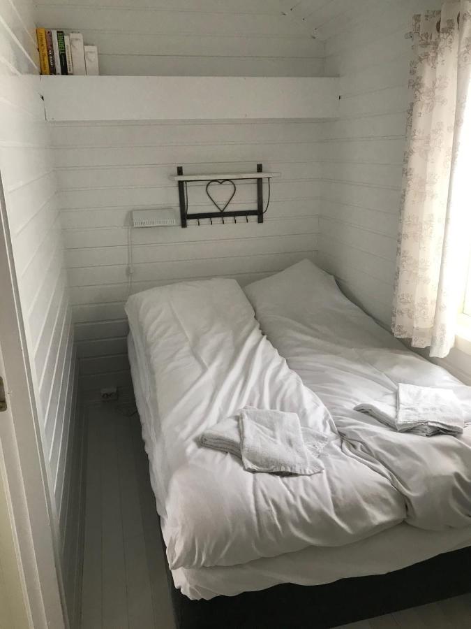 Waterfront Twin Cabin Stamsund Kültér fotó